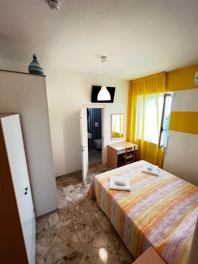 Hotel Lido Vieste Bagian luar foto
