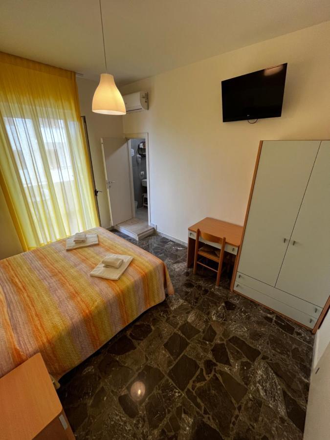 Hotel Lido Vieste Bagian luar foto