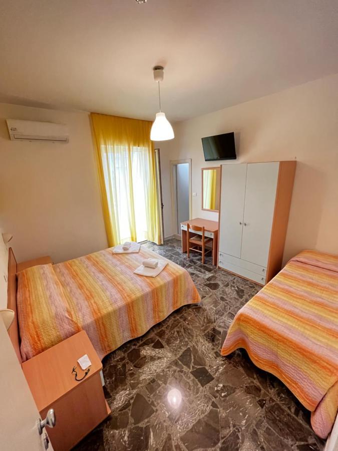 Hotel Lido Vieste Bagian luar foto